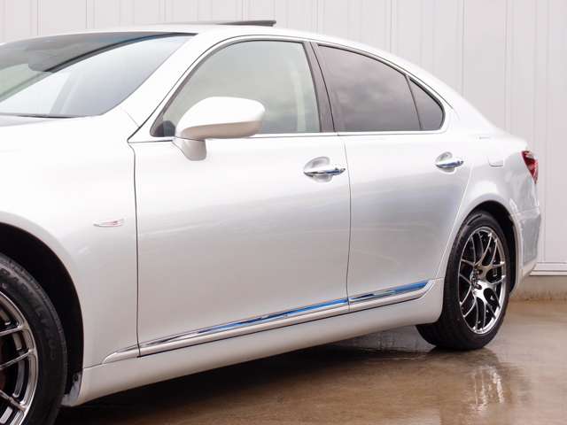 LS 460 バージョンS Iパッケージ 純正HDD地デジナビ 黒革 サンルーフ ETC 19AW タイヤ4本新品交換 社外LEDテール 過去整備記録14枚 エアーシート パワートランク スマートキーX2 令和1年F左右ショクアブソーバー交換 9