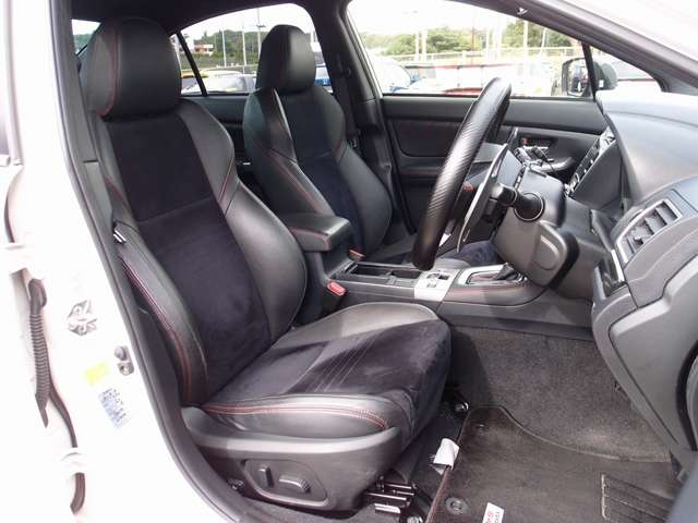 WRX S4 2.0GT-S アイサイト 4WD ストラーダSD地デジナビ ETC TEIN車高調 WWORKエモーションT7R18AW タイヤ溝9分山 エアロ フジツボマフラー バックカメラ HID LEDフォグ LEDウインカードアミラー インテリキーX2 パドルシフト Pシート 4